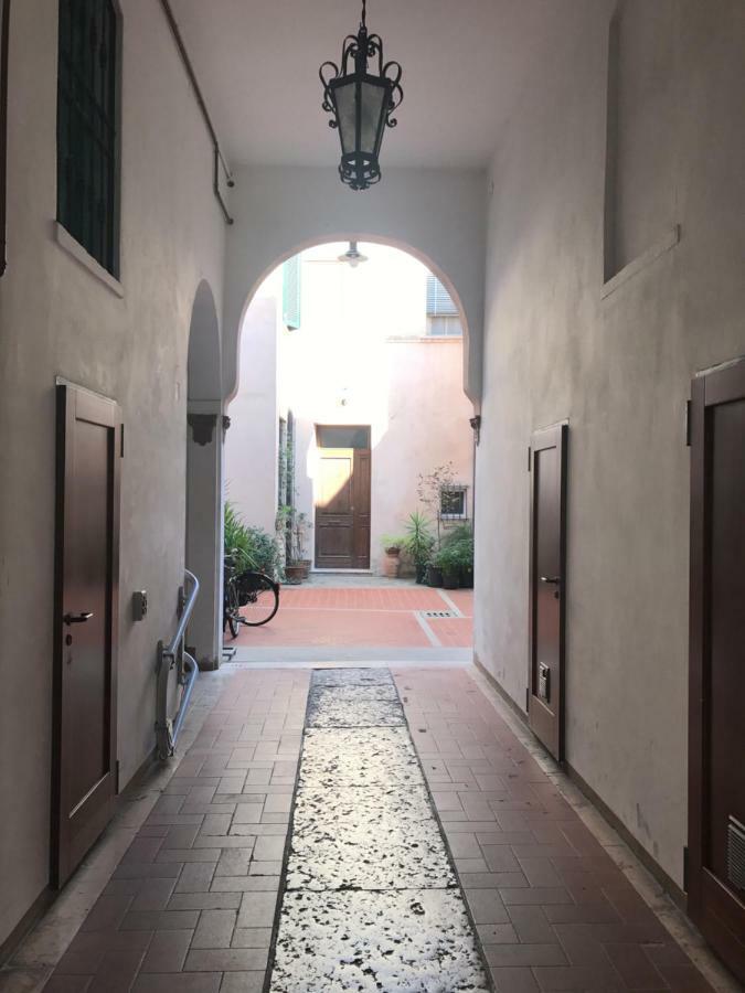 Elena Apartment Ferrara Exterior foto